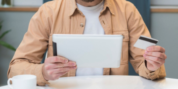 마음크레딧: 긴급 현금이 필요할 때 신용카드로 빠르고 효율적으로 대처하는 최적의 금융 서비스