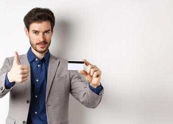 다음머니: 신용카드로 빠르게 현금을 조달할 수 있는 혁신적인 금융 서비스