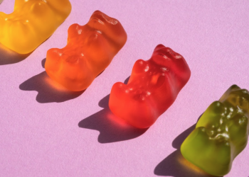 Compliance, materials, and printing tips for safe and standout custom gummy packaging
